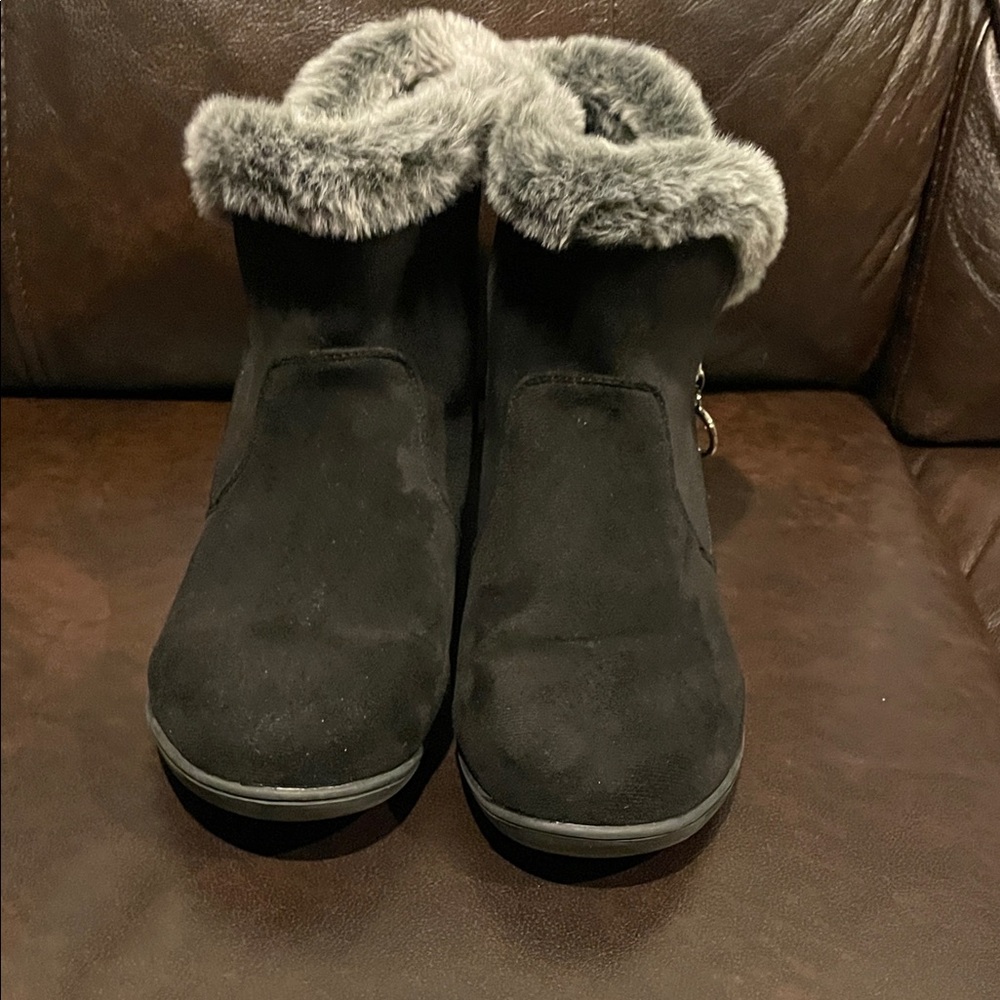 Women's Black Fur-Lined Ankle Boots